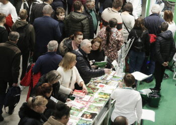 Sadownicze poletko pokazowe na targach ze światowymi nowościami - Radio Kielce Fot. Jarosław Kubalski - Radio Kielce