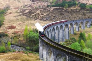 Szkocja. Wiadukt Glenfinnan. Hogwart Express / Fot. Anna Adamska-Wełnicka i Marcin Wełnicki