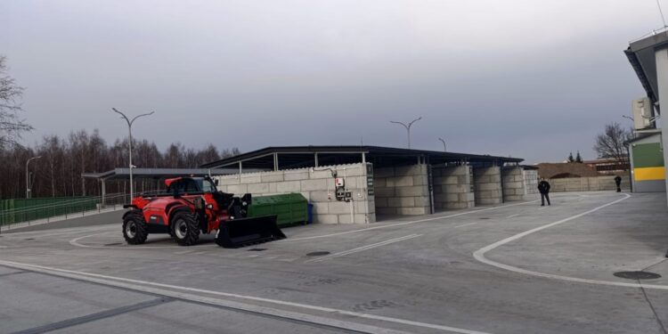 W Ostrowcu uruchomiono Punkt Selektywnej Zbiórki Odpadów Komunalnych