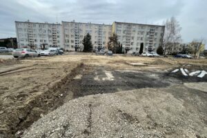 Sandomierz. Miejsce, w którym powstaną parkingi / Fot. Grażyna Szlęzak - Radio Kielce