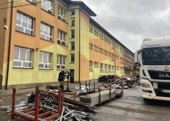 Sandomeirz. Zespół Szkół Centrum Kształcenia Rolniczego w Sandomierzu. Remont / Fot. Grażyna Szlęzak - Radio Kielce