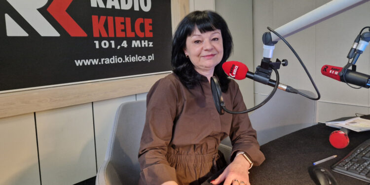 Dla kogo „renta wdowia”? Wyjaśnia ekspert KRUS - Radio Kielce Dorota Moralska, kierownik Wydziału Świadczeń w Oddziale Regionalnym KRUS w Kielcach / Fot. Marzena Smoręda