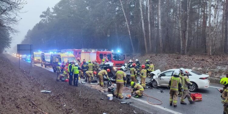 Wypadek w powiecie koneckim. Sześć osób rannych