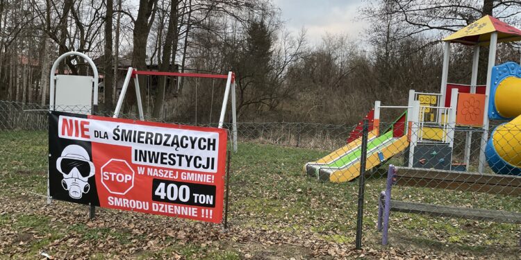 Wólka. Protest w sprawie powstania biogazowni / Fot. Magdalena Galas-Klusek – Radio Kielce