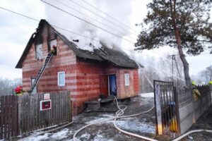 Tragiczny pożar. Strażacy wydobyli zwęglone zwłoki