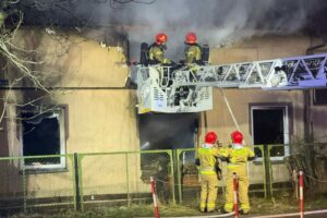 08.02.2025. Ostrowiec Świętokrzyski. Ul. Kamienna. Pożar / Fot. straż pożarna