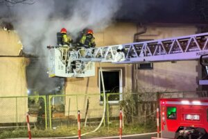 08.02.2025. Ostrowiec Świętokrzyski. Ul. Kamienna. Pożar / Fot. straż pożarna