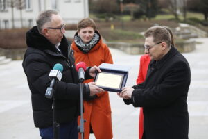 01.02.2025. Kielce. Plac Wolności. Konferencja prasowa / Fot. Wiktor Taszłow - Radio Kielce