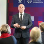 10.02.2025. Kielce. Kielecki Park Technologiczny. Podsumowanie klas patronackich w Zespole Szkół Elektrycznych w Kielcach. Na zdjęciu: Władysław Zaucha, dyrektor Zespołu Szkół Elektrycznych w Kielcach / Fot. Wiktor Taszłow - Radio Kielce