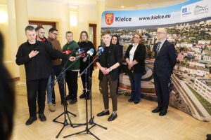 10.02.2025. Kielce. Urząd Miasta Kielce. Konferencja dotycząca zmian organizacyjnych w zakresie polityki społecznej / Fot. Wiktor Taszłow - Radio Kielce