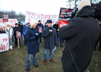 12.02.2025 Kielce. Droga Krajowa S74. Program Interwencja / Fot. Wiktor Taszłow - Radio Kielce