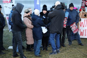 12.02.2025 Kielce. Droga Krajowa S74. Program Interwencja / Fot. Wiktor Taszłow - Radio Kielce