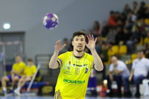 15.02.2025. Kielce. Mecz Industria Kielce - Corotop Gwardia Opole / Fot. Wiktor Taszłow - Radio Kielce