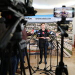 27.02.2025. Kielce. Briefing prezydentki Agaty Wojdy w sprawie Korony Kielce / Fot. Wiktor Taszłow - Radio Kielce