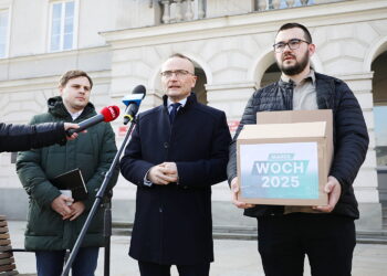 28.02.2025. Konferencja Marka Wocha, kandydata ,,Bezpartyjnych i Samorządowców" na urząd Prezydenta RP / Fot. Wiktor Taszłow – Radio Kielce