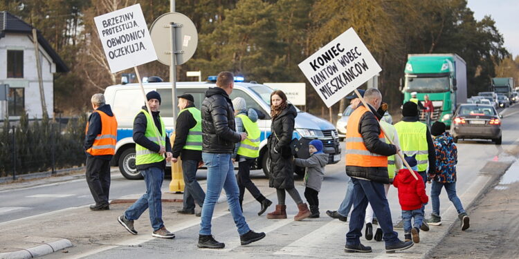 Jest przetarg, ale będzie protest. Mieszkańcy nie chcą zmiany wariantu obwodnicy