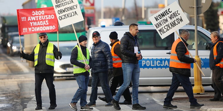 Utrudnienia w Morawicy w związku z protestem mieszkańców