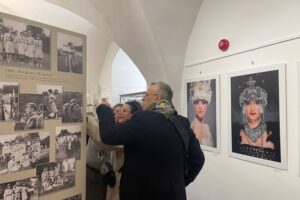 22.02.2025. Sandomierz. Ratusz. Wystawa „Harcerstwo Sandomierskie w czarno-białej fotografii w latach 1912-1992” / Fot. Grażyna Szlęzak - Radio Kielce