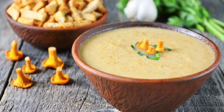 Zupa kurkowa z pęczakiem - Radio Kielce