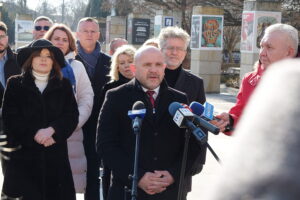 17.02.2025. Kielce, Konferencja działaczy PIS. / Fot. Jarosław Kubalski - Radio Kielce