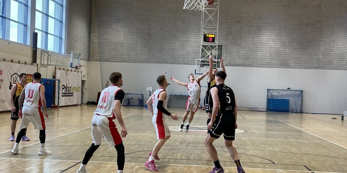 Koszykarze UJK zrehabilitowali się za porażkę na inaugurację