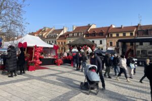 09.02.2025. Sandomierz. Jarmark Walentynkowy / Fot. Grażyna Szlęzak - Radio Kielce