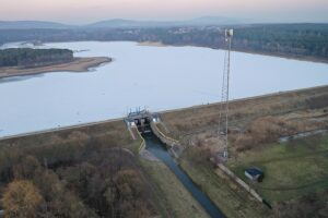 09.02.2025. Cedzyna. Zalew / Fot. Jarosław Kubalski - Radio Kielce