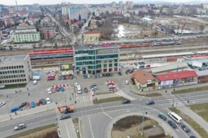 20.02.2025. Kielce. Okolice dworca PKP / Fot. Jarosław Kubalski - Radio Kielce