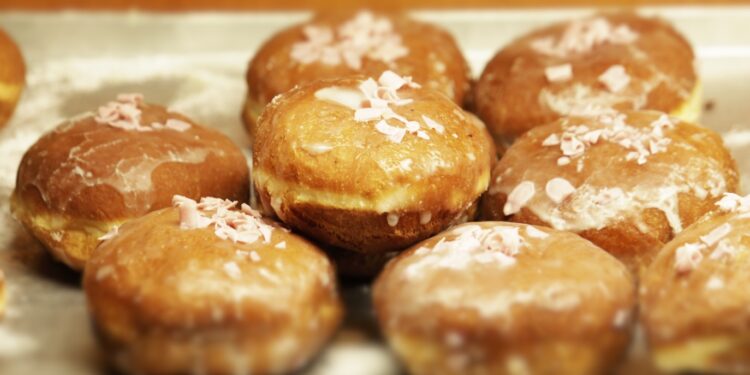 Pączek wczoraj i dziś - Radio Kielce