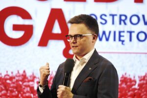 22.02.2025. Ostrowiec Świętokrzyski. Spotkanie Szymona Hołowni z mieszkańcami / Fot. Jarosław Kubalski - Radio Kielce