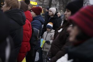 24.02.2025. Kielce. Pikieta „Solidarni z Ukrainą — To nasza wspólna wojna". / Fot. Jarosław Kubalski - Radio Kielce