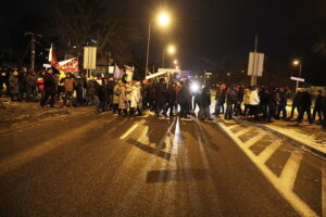 Protest przeciw trasie S74 przez Kielce. Mieszkańcy blokowali ulicę - Radio Kielce