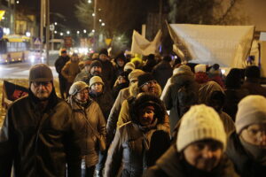 Protest przeciw trasie S74 przez Kielce. Mieszkańcy blokowali ulicę - Radio Kielce