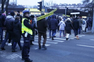 Kielce. Protest przeciw budowie S74 przez Kielce - Radio Kielce