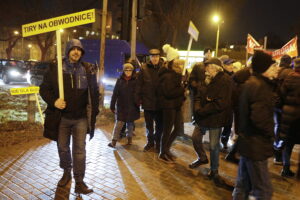 Kielce. Protest przeciw budowie S74 przez Kielce - Radio Kielce