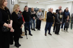 13.02.2025. Kielce. WDK. Wernisaż wystawy „Wycinany świat” Lucyny Kozłowskiej / Fot. Jarosław Kubalski - Radio Kielce