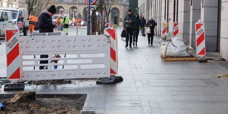 25.02.2025 Kielce. Ulica Głowackiego / Fot. Jarosław Kubalski - Radio Kielce