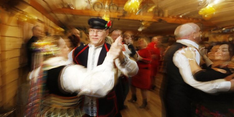 Zapusty, ostatki, mięsopusty, kusoki – karnawał kończy się hucznie - Radio Kielce