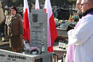 09.03.2025. Bliżyn. Poświęcenie grobu Ryszarda Chrzanowskiego ps. „Kos” / źródło: Instytut Pamięci Narodowej Delegatura w Kielcach - Facebook