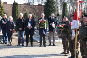 09.03.2025. Bliżyn. Poświęcenie grobu Ryszarda Chrzanowskiego ps. „Kos” / źródło: Instytut Pamięci Narodowej Delegatura w Kielcach - Facebook