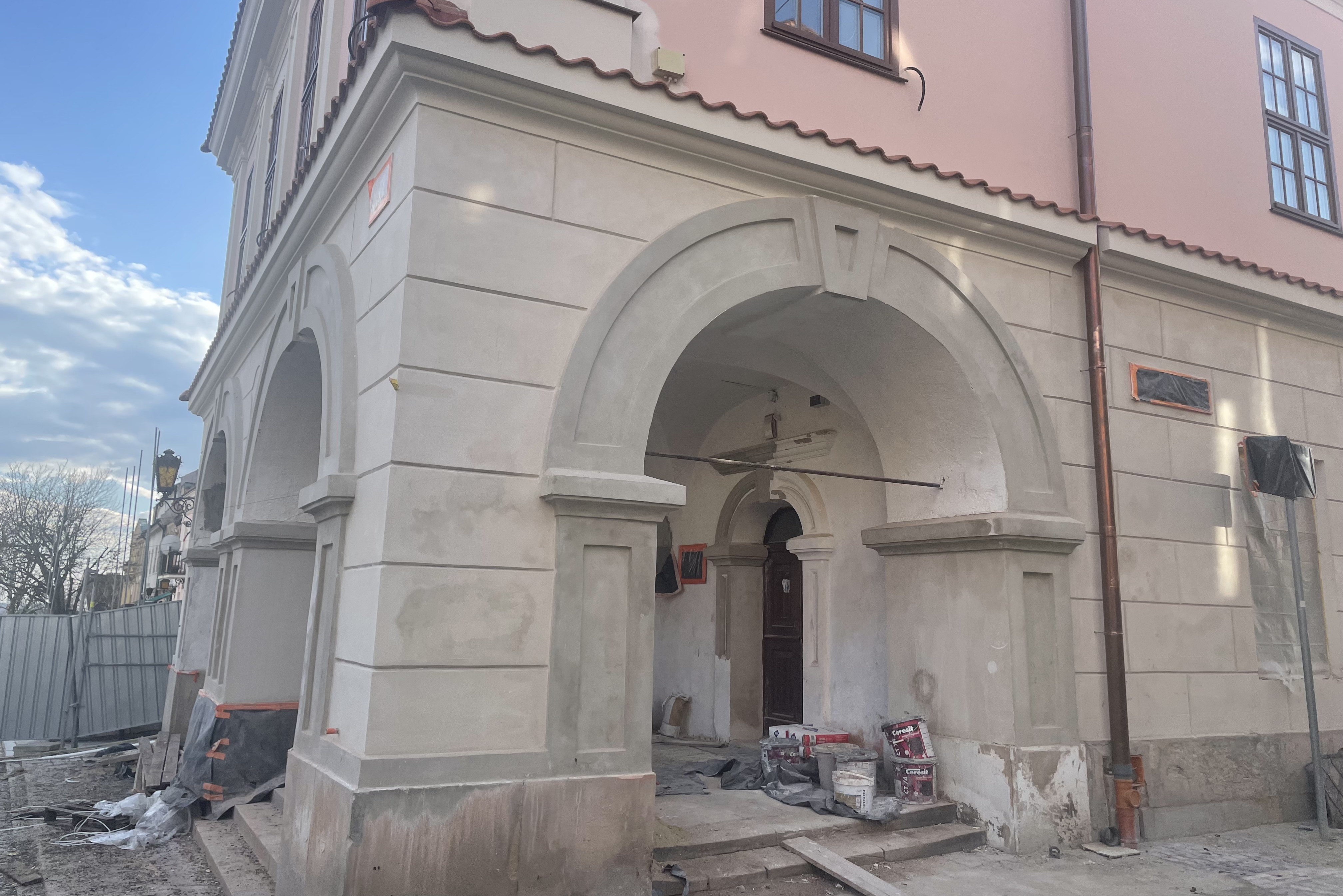 Na remoncie kamienicy Oleśnickich zyska podziemna trasa turystyczna