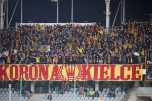 07.03.2025 Kielce. Mecz Korona Kielce - Puszcza Niepołomice / Fot. Wiktor Taszłow - Radio Kielce