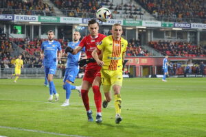 07.03.2025 Kielce. Mecz Korona Kielce - Puszcza Niepołomice / Fot. Wiktor Taszłow - Radio Kielce