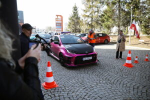 08.03.2025 Kielce. Rajd Kobiet 2025 Autokrólove / Fot. Wiktor Taszłow - Radio Kielce