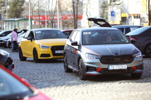 08.03.2025 Kielce. Rajd Kobiet 2025 Autokrólove / Fot. Wiktor Taszłow - Radio Kielce