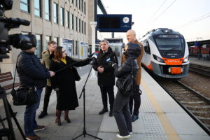 Powróciły połączenia z Kielc do Sandomierza. Cieszą się pasażerowie - Radio Kielce