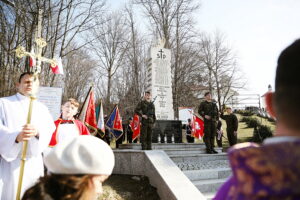 9.03.2025 Bieliny. Obchody 81. rocznicy zamordowania 20 mieszkańców przez hitlerowców / Fot. Wiktor Taszłow – Radio Kielce