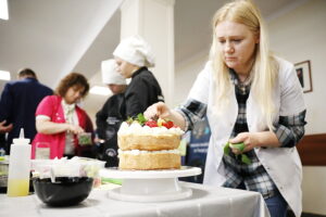 14.03.2025. Kielce. „Wiosenne Warsztaty Kulinarne z Kurtem Schellerem” / Fot. Wiktor Taszłow - Radio Kielce