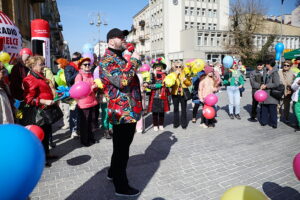 21.03.2025. Kielce. Akcja Radia Kielce " Obudź w sobie wiosnę"/ Fot. Wiktor Taszłow - Radio Kielce