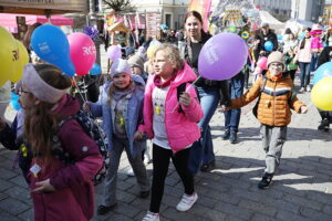 21.03.2025. Kielce. Akcja Radia Kielce " Obudź w sobie wiosnę"/ Fot. Wiktor Taszłow - Radio Kielce